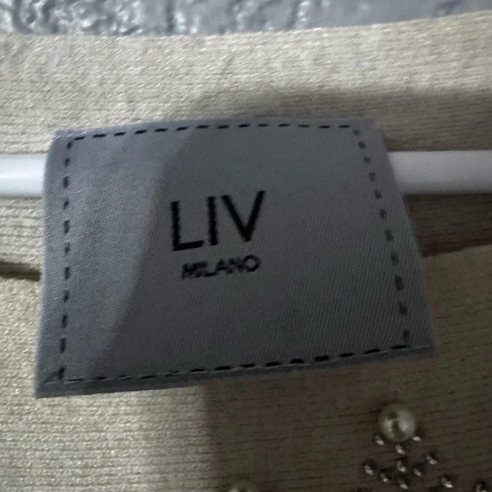 LIV Milano Beige Snowflake Embellished Sweater – Size L - Picture 2 of 2